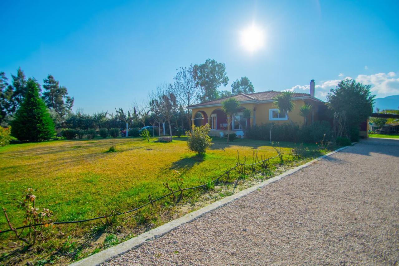 Loukas Farm House Áyios Kírikos Exteriör bild